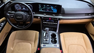 KIA CARNIVAL 2023