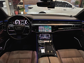 AUDI A8 D5 2021