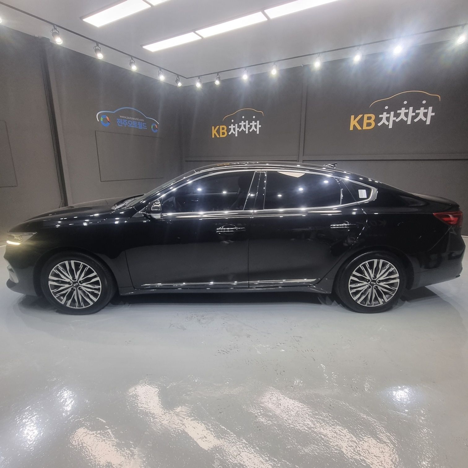 KIA K7 PREMIER 2019