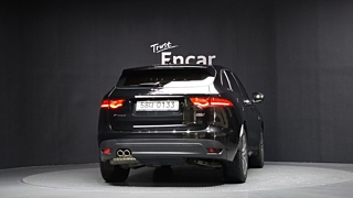 JAGUAR F-PACE 2016