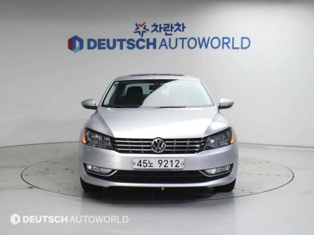 VOLKSWAGEN PASSAT 2014