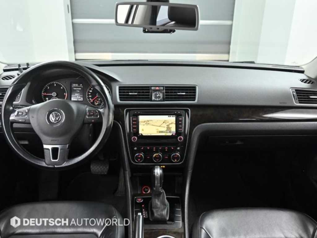 VOLKSWAGEN PASSAT 2014