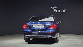 MERCEDES BENZ E-CLASS W213 2017