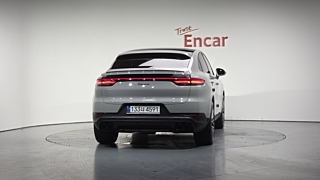 PORSCHE CAYENNE PO536 2023