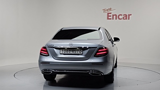 MERCEDES BENZ E-CLASS W213 2019
