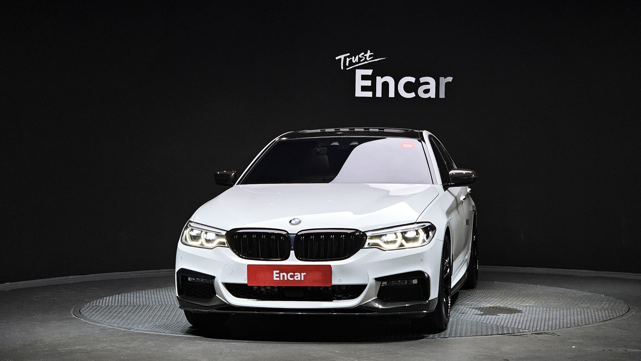 BMW 5-SERIES G30 2017