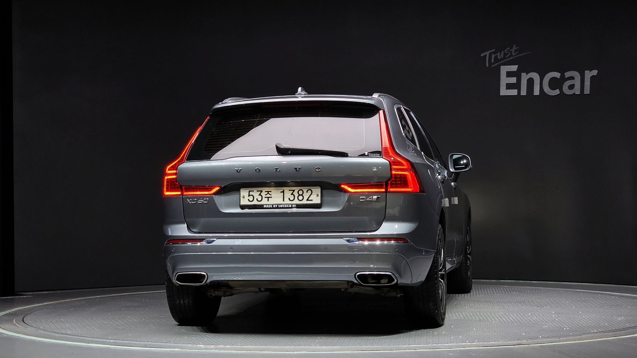 VOLVO XC60 2017