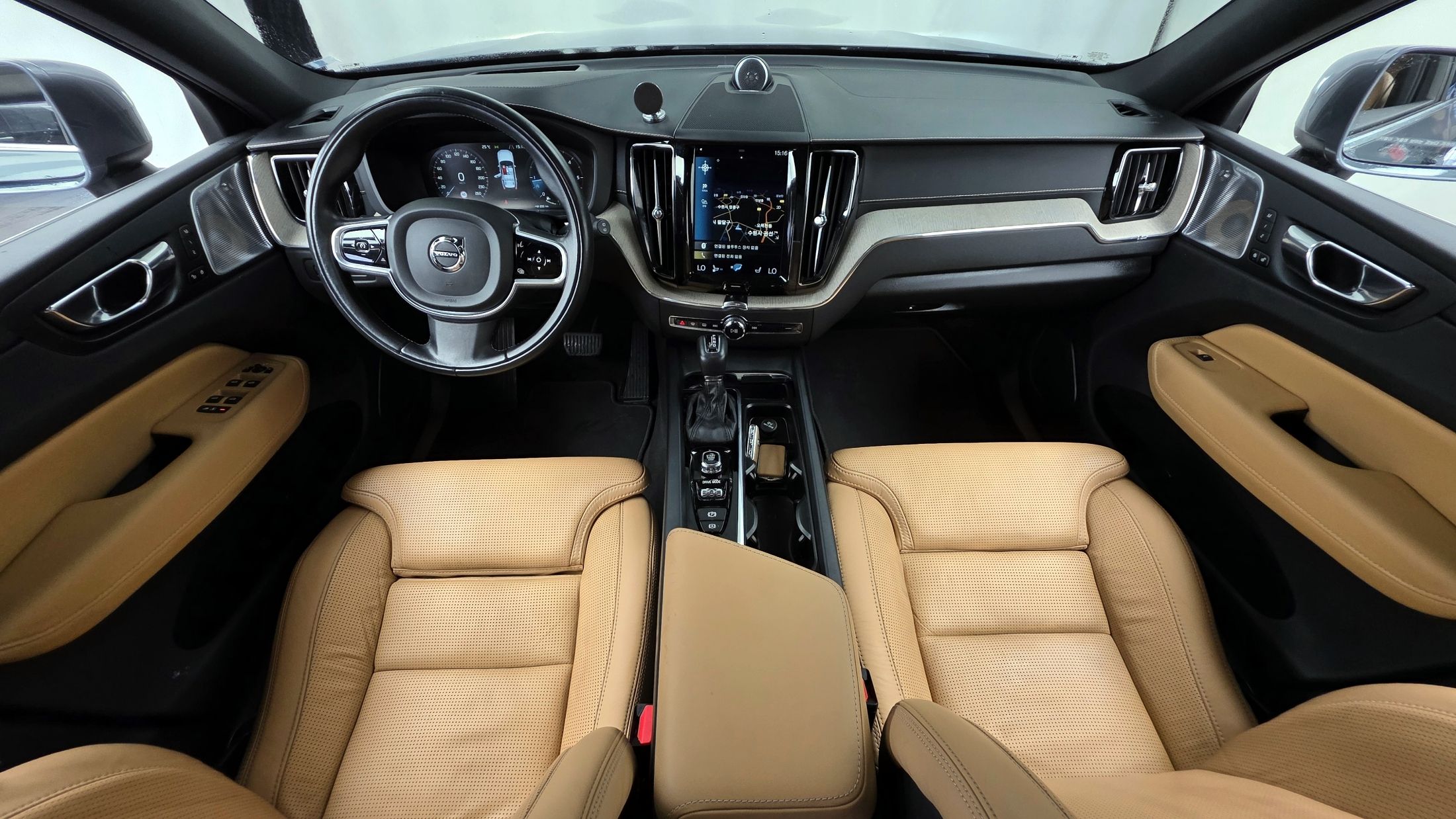 VOLVO XC60 2017