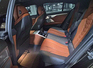 BMW 8-SERIES G15 2020