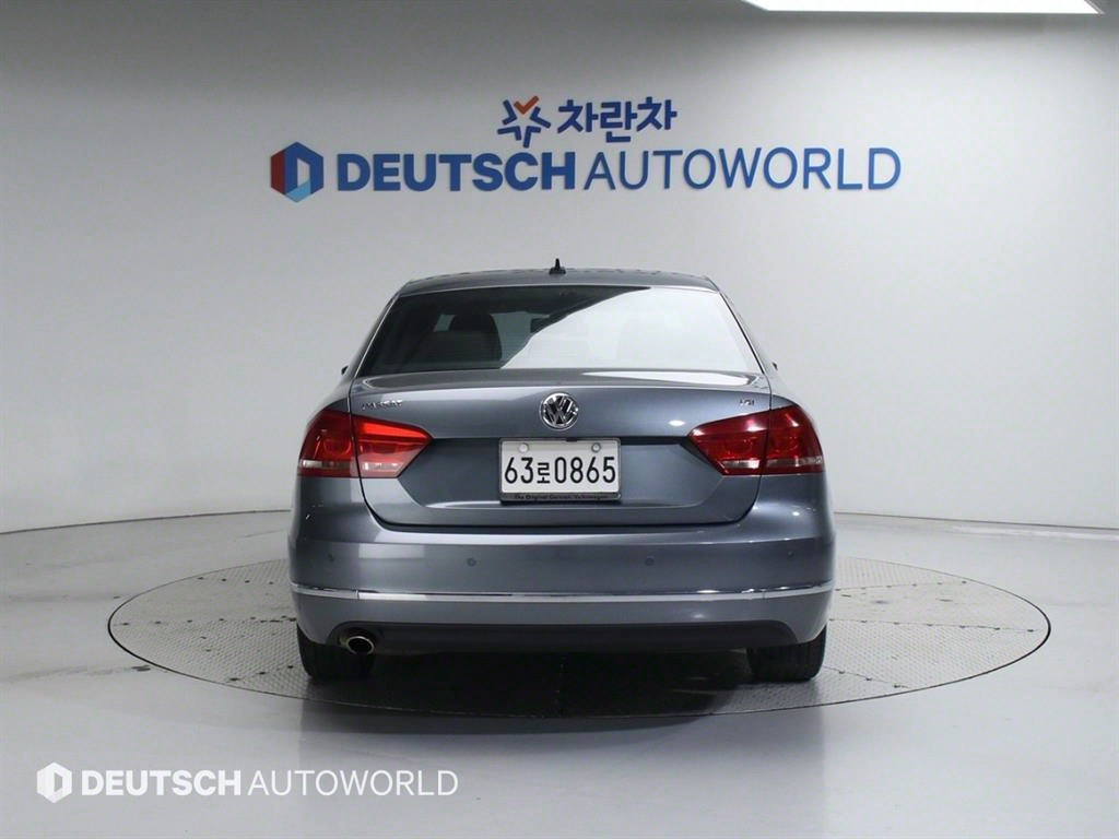 VOLKSWAGEN PASSAT 2015
