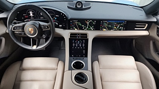 PORSCHE TAYCAN 2023