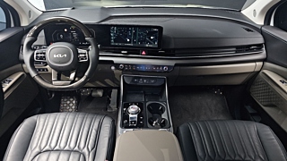 KIA CARNIVAL 2024