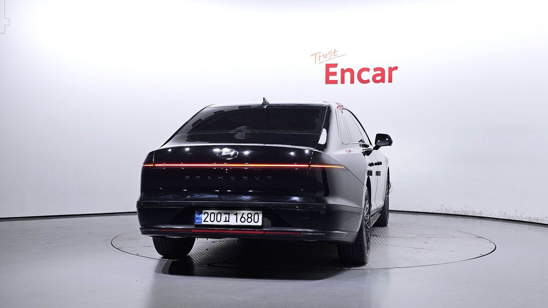 HYUNDAI GRANDEUR HYBRID GN7 2023