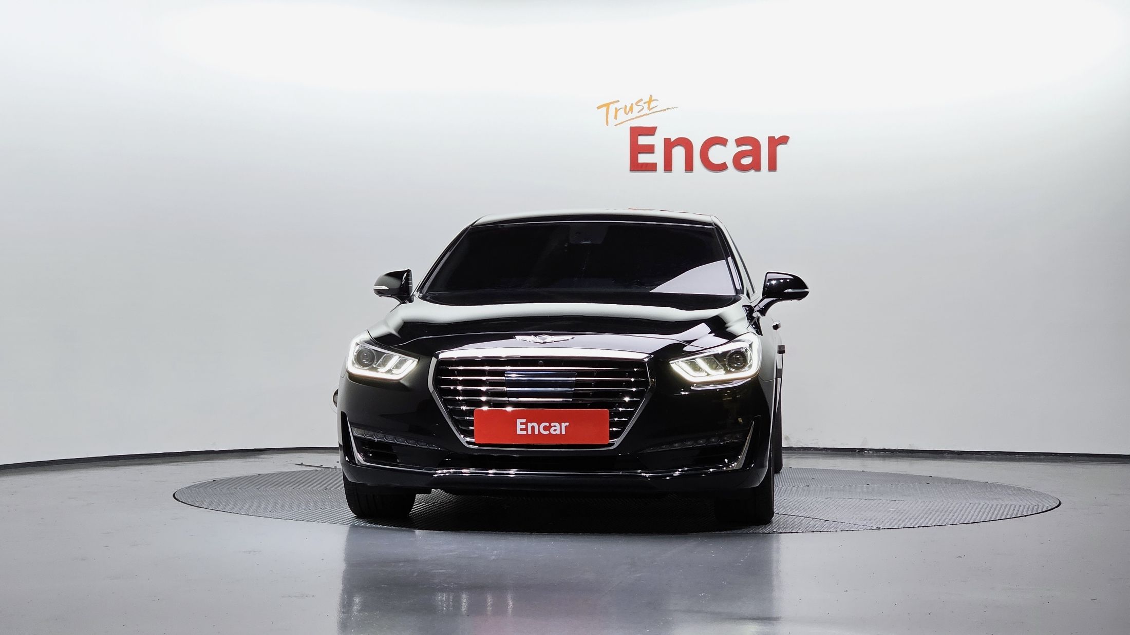 GENESIS EQ900 2016