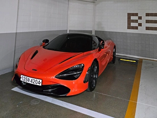 MCLAREN 720S  2020