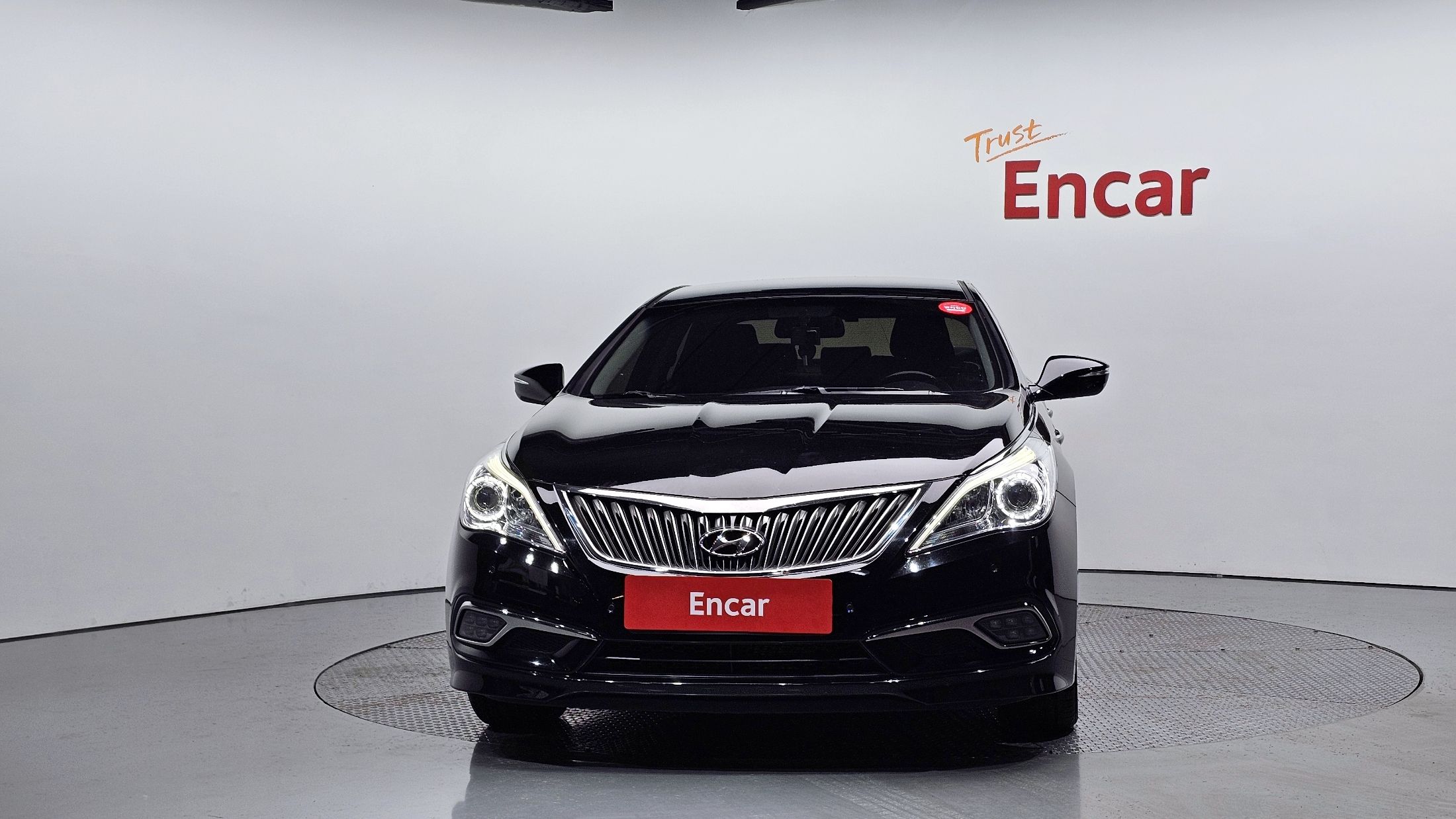 HYUNDAI GRANDEUR HG 2016