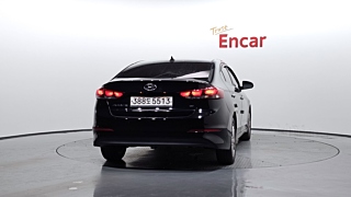 HYUNDAI AVANTE AD 2018