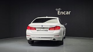 BMW 5-SERIES G30 2019