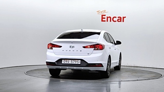 HYUNDAI AVANTE AD 2019