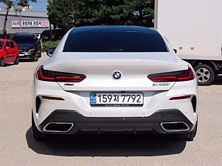 BMW 8-SERIES G15 2023