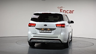 KIA CARNIVAL 2017