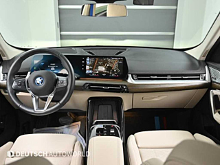 BMW IX1 U11 2023
