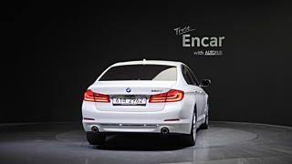 BMW 5-SERIES G30 2018