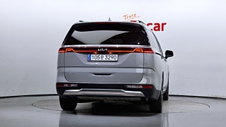 KIA CARNIVAL 2023