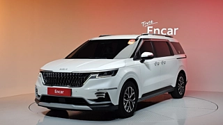 KIA CARNIVAL 4 GENERATION 9 Seater Prestige 2022