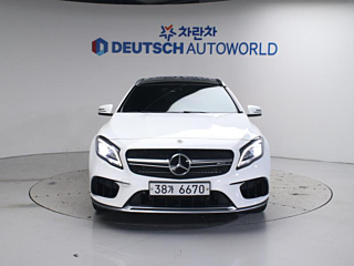 MERCEDES BENZ GLA-CLASS X156 2019