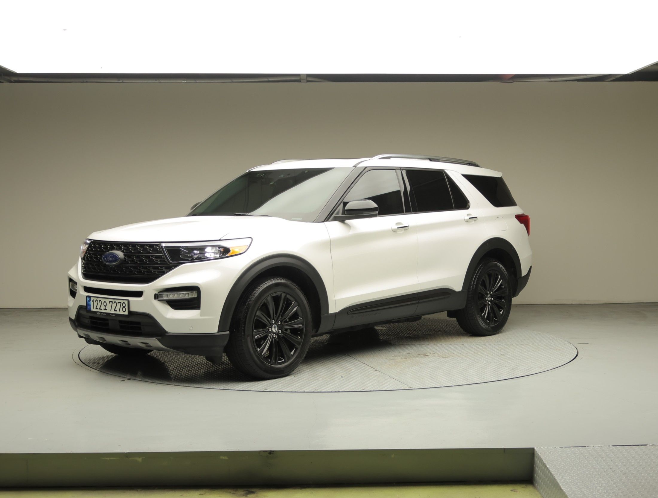 FORD EXPLORER 2021
