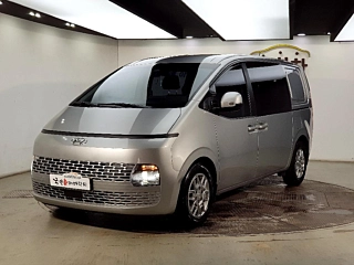 HYUNDAI STARIA  Cargo 5 Seater 2021