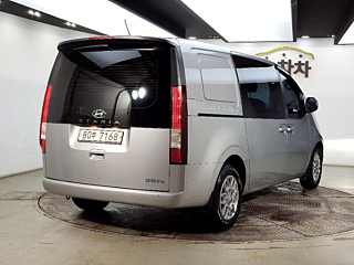 HYUNDAI STARIA  Cargo 5 Seater 2021