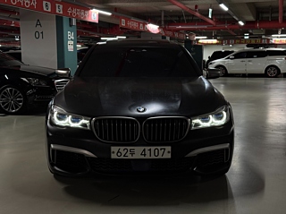 BMW 7-SERIES G11 2017
