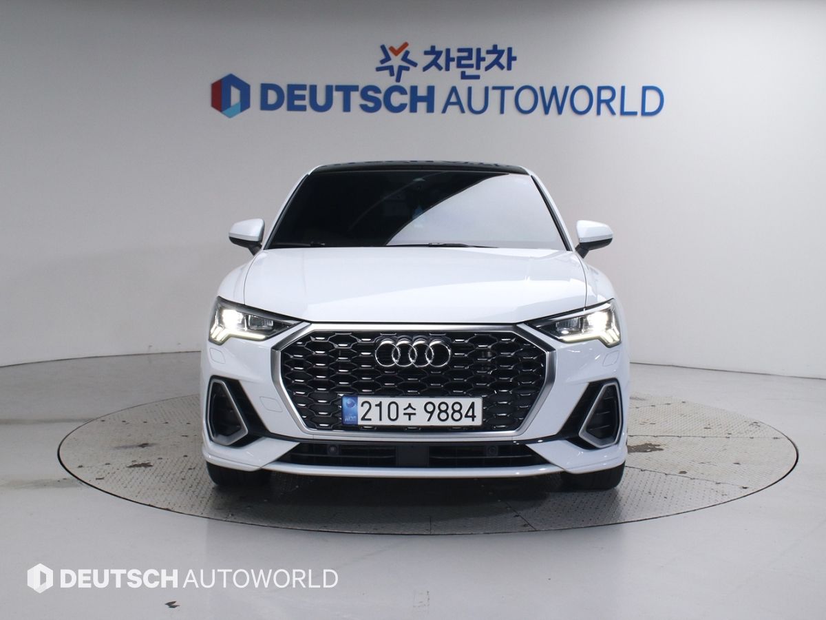 AUDI Q3 F3 2022