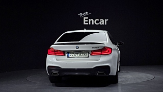 BMW 5-SERIES G30 2017