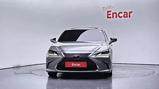 LEXUS ES300H 2018
