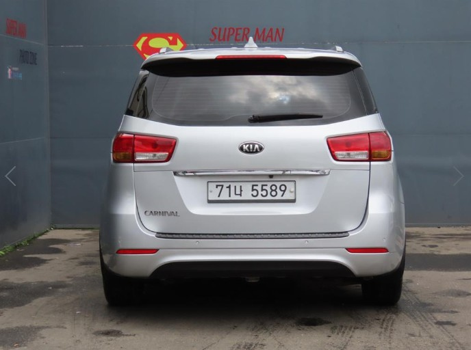 KIA CARNIVAL 2015
