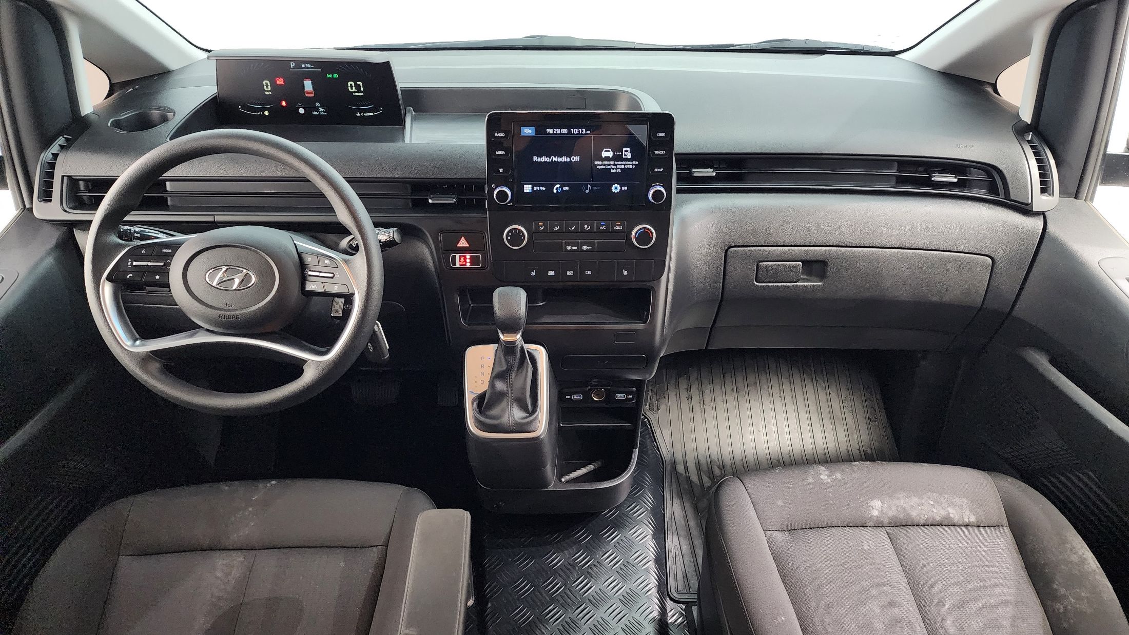HYUNDAI STARIA 2022