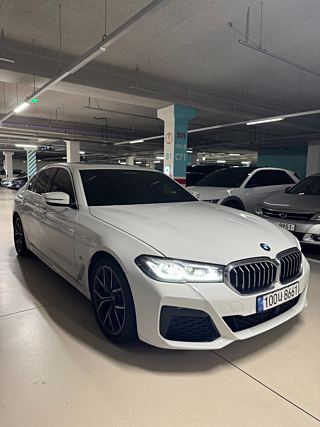 BMW 5-SERIES G30 2022