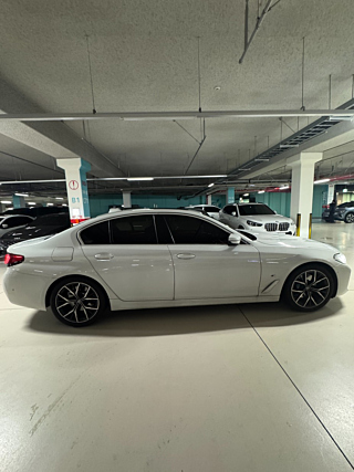 BMW 5-SERIES G30 2022