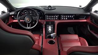 PORSCHE TAYCAN  Turbo 2021