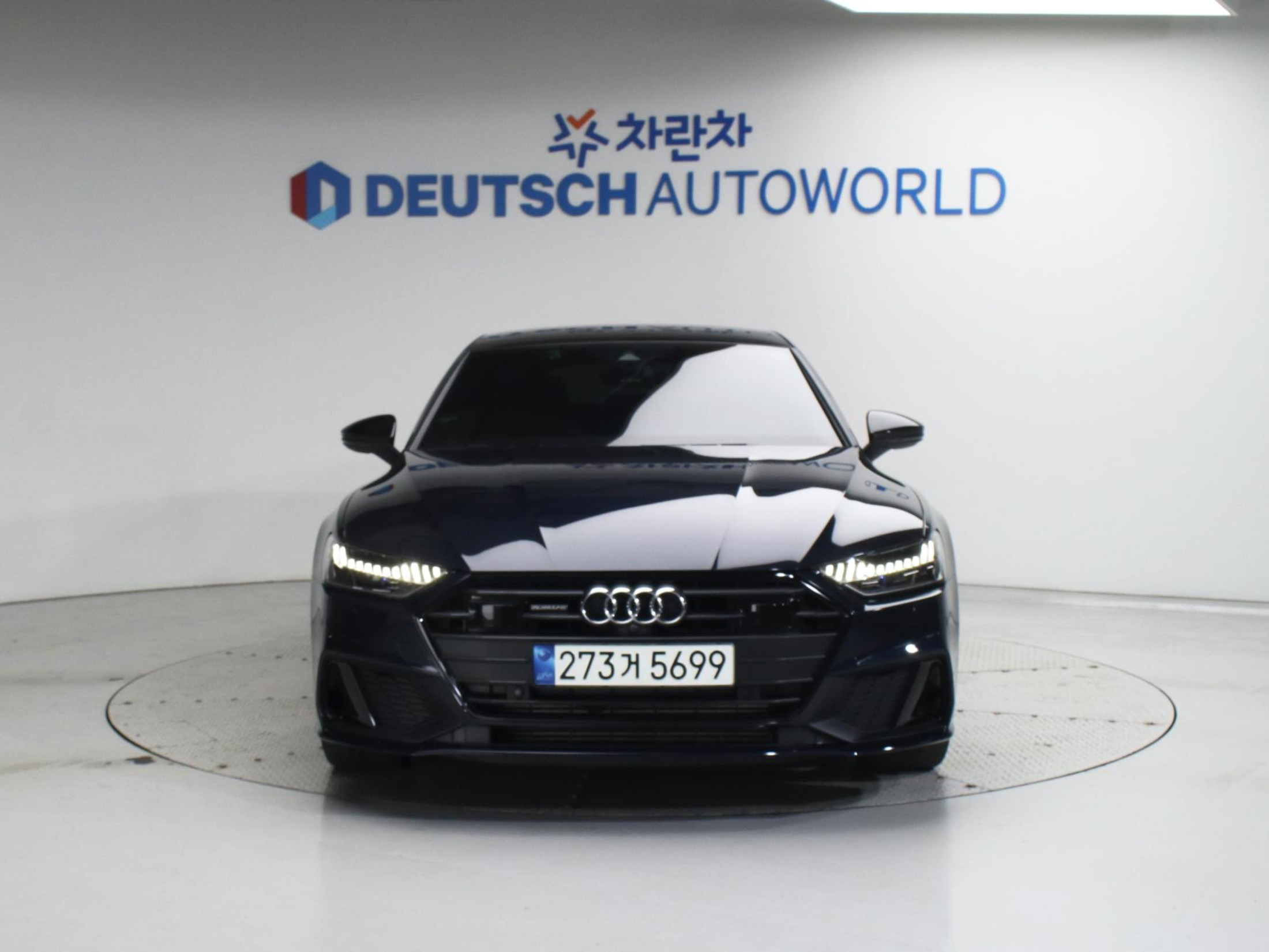 AUDI A7 4K 2022