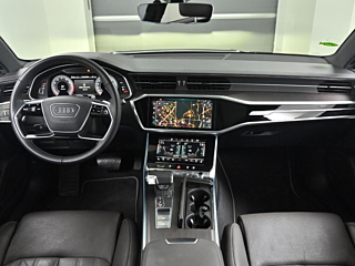AUDI A7 4K 2022