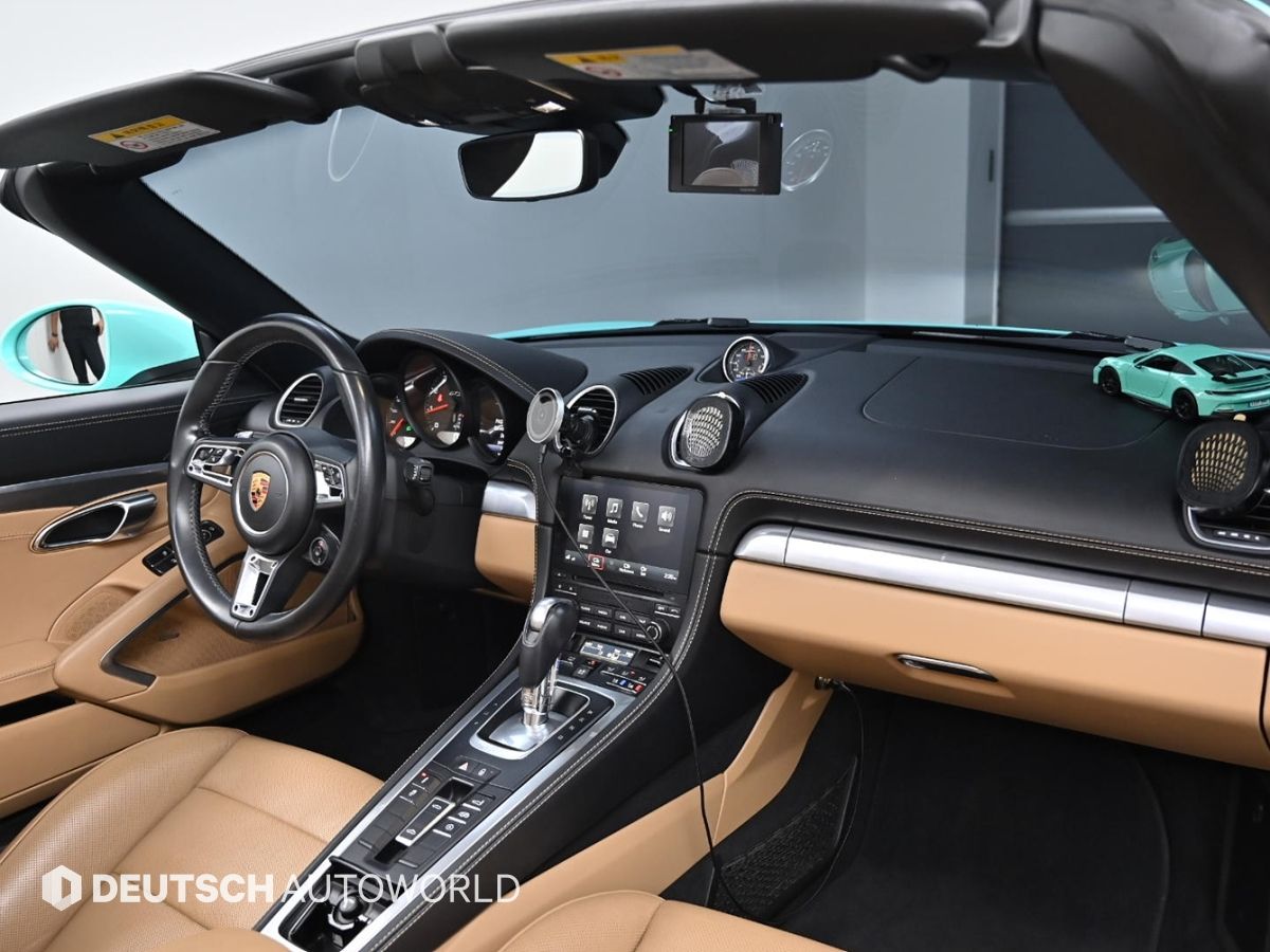 PORSCHE 718 BOXSTER 2018