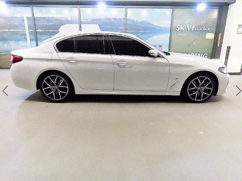 BMW 5-SERIES G30 2022