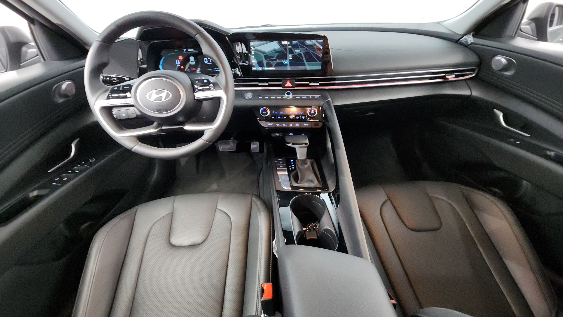 HYUNDAI AVANTE CN7 2025