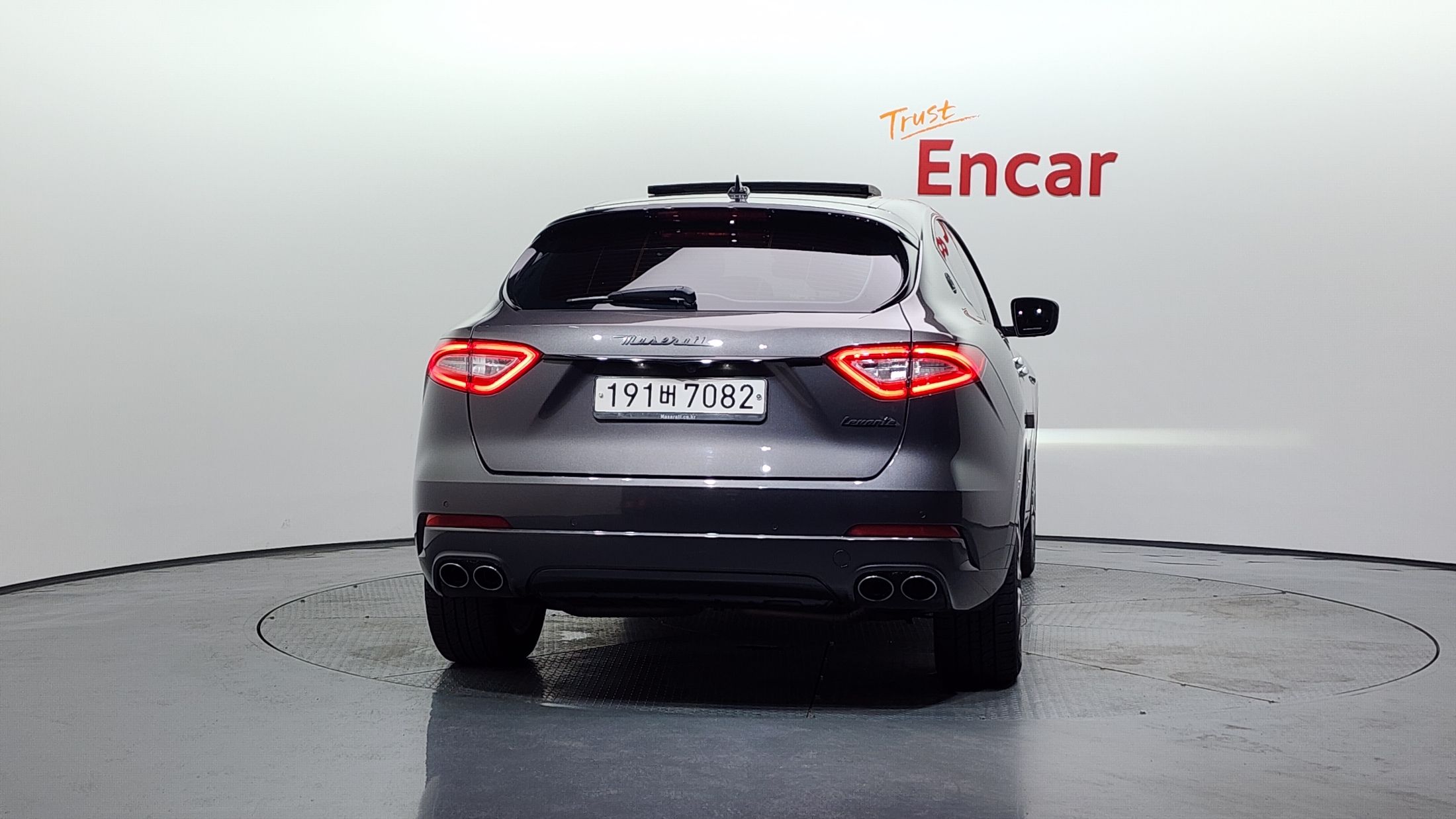 MASERATI LEVANTE 2017