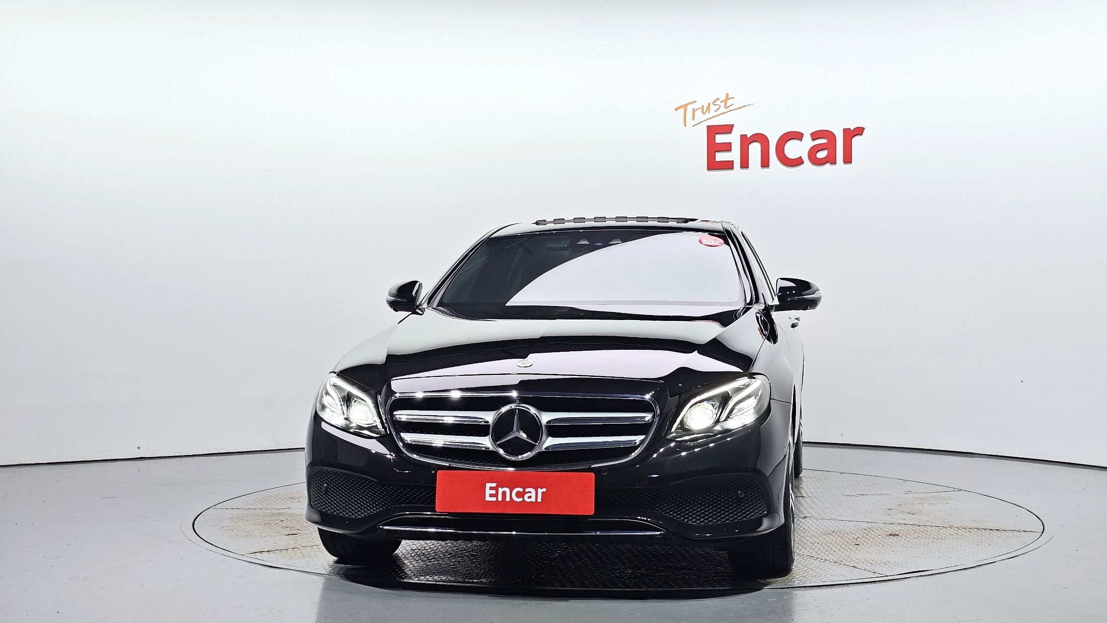 MERCEDES BENZ E-CLASS W213 2017