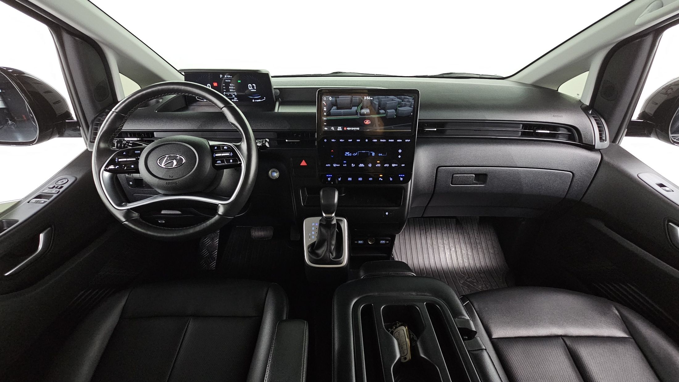 HYUNDAI STARIA 2022